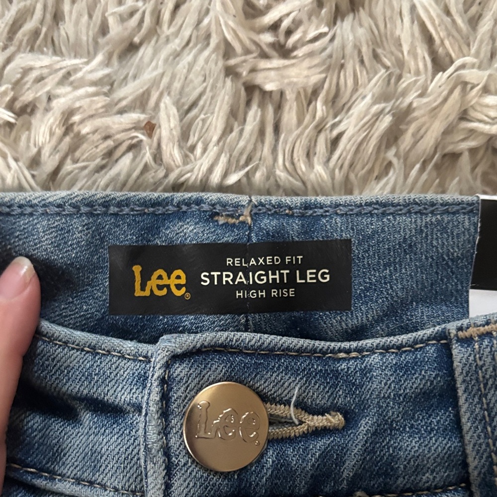 NWT size 6 Lee Brand Straight Leg Light Blue Jeans - Picture 3 of 7